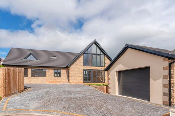 4 Bedroom Detached House For Sale In Bridge Close, Wick, Bristol, Gloucestershire, BS30
