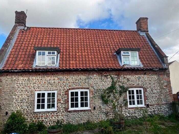 2 Bedroom Cottage To Rent In The Street, NR11