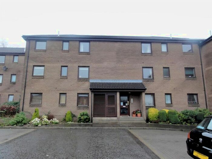 2 Bedroom Flat To Rent In Forthview, Stirling, FK8