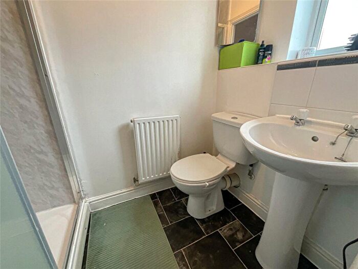 3 Bedroom Terraced House For Sale In Hedging Lane, Wilnecote, Tamworth, Staffordshire, B77