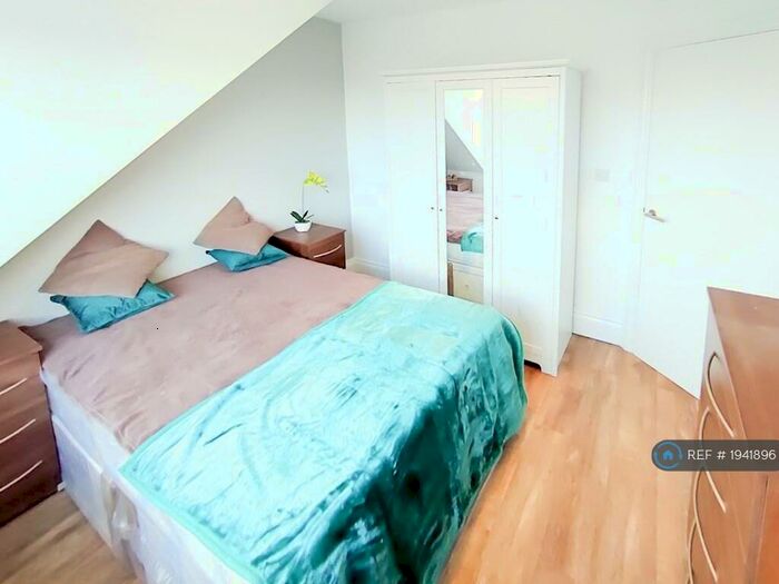 1 Bedroom Flat To Rent In London, London, N19