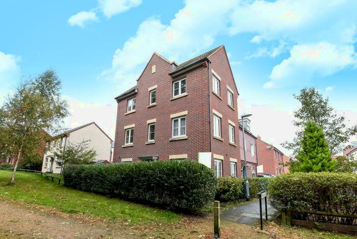 4 Bedroom Semi-Detached House To Rent In Jennetts Park, Bracknell, RG12