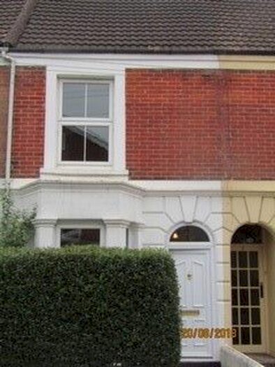 2 Bedroom Terraced House To Rent In Queen Road, Salisbury, SP1