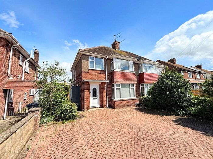 3 Bedroom Semi-Detached House For Sale In Beatty Road, Great Yarmouth, NR30