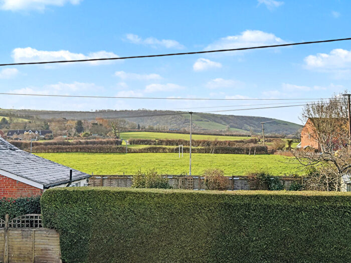 4 Bedroom Detached House For Sale In Lower Street, Okeford Fitzpaine, Blandford Forum, Dorset, DT11