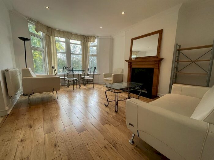 1 Bedroom Flat To Rent In Ninian Road, Roath, Cardiff, CF23