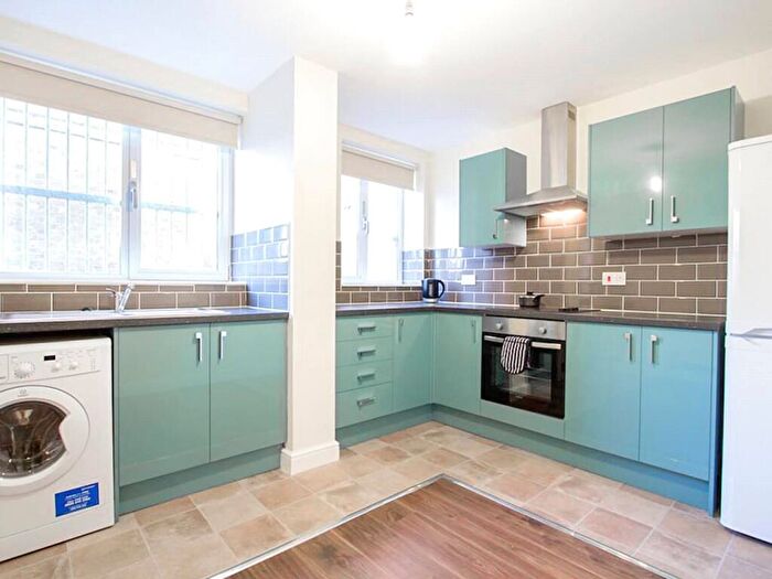 1 Bedroom Apartment To Rent In Apt, A Blenheim Terrace #, LS2