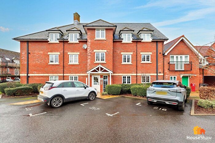 2 Bedroom Flat For Sale In Wellesbourne House, Kingshill Crescent, High Wycombe, HP13