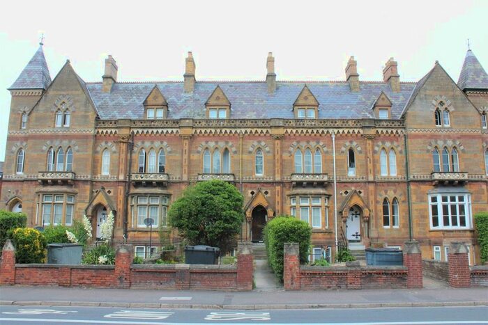 Studio To Rent In Park Street, Taunton, TA1