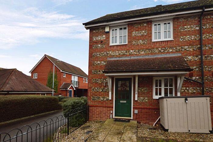 3 Bedroom End Of Terrace House To Rent In Carpenter Drive, Amesbury, SP4