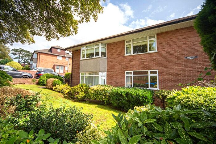 2 Bedroom Maisonette For Sale In Hampton Court, Brandreth Road, Penylan, Cardiff, CF23