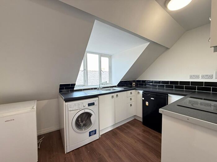 1 Bedroom Flat To Rent In Post Office Lane, Wantage, OX12