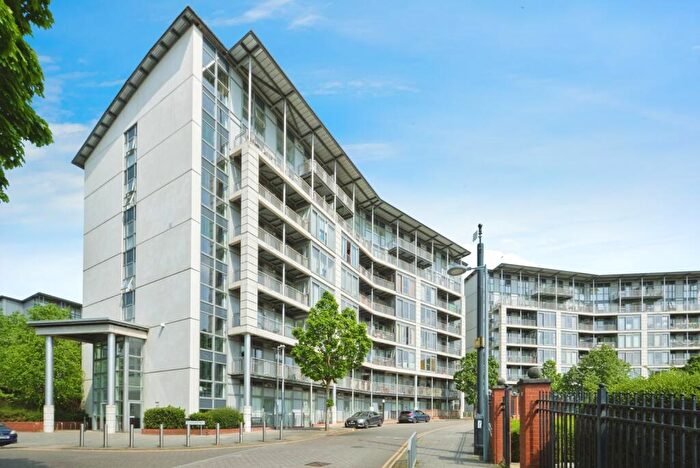 3 Bedroom Penthouse To Rent In Longleat Avenue, Birmingham, B15