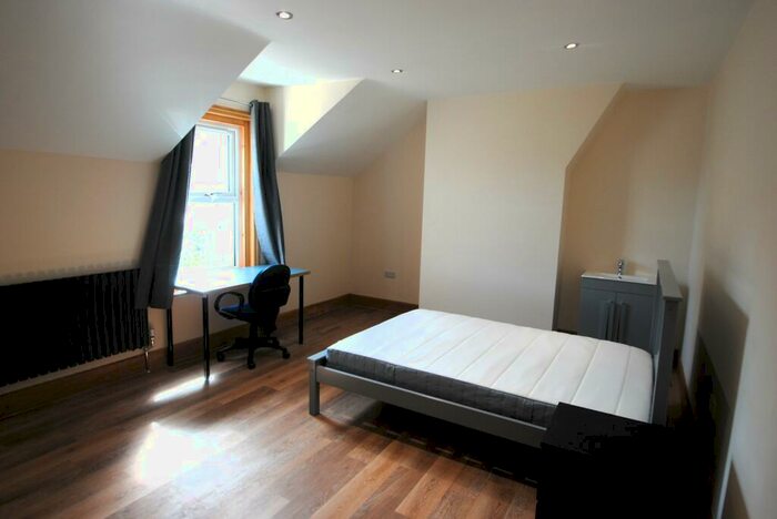 6 Bedroom House To Rent In Northcote Road, Springbourne, Bournemouth, BH1