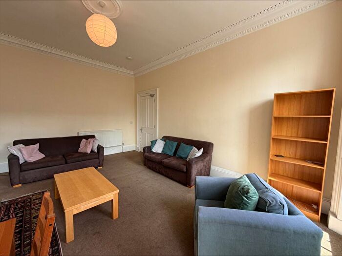 5 Bedroom Flat To Rent In () Lutton Place, Edinburgh, EH8