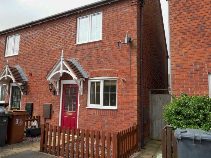 2 Bedroom Semi-Detached House To Rent In Merry Hurst Place, Hinckley, LE10