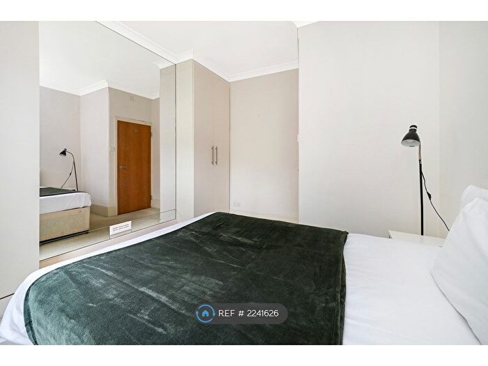 1 Bedroom Flat To Rent In Warwick Chambers, London, W8