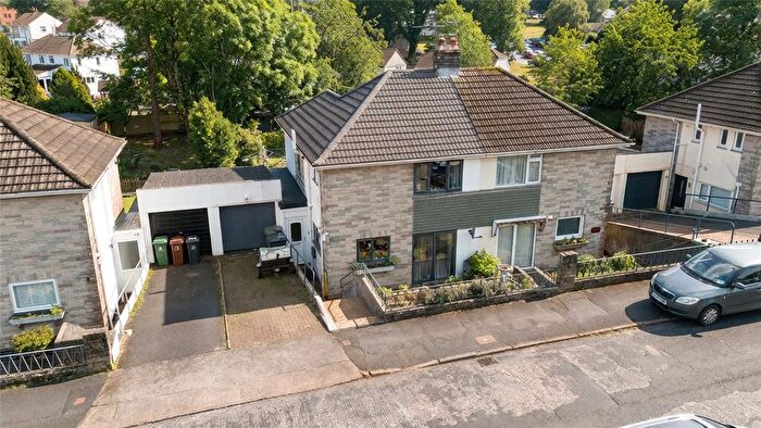 3 Bedroom Semi Detached House For Sale In Sydney Close, Plymouth, Devon, PL7