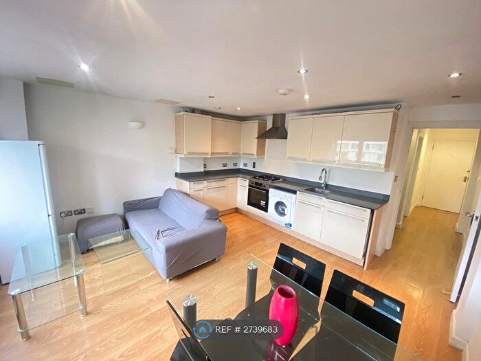 1 Bedroom Flat To Rent In Westferry Road, London, E14