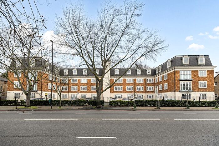 3 Bedroom Flat For Sale In Tweedy Road, Bromley, BR1