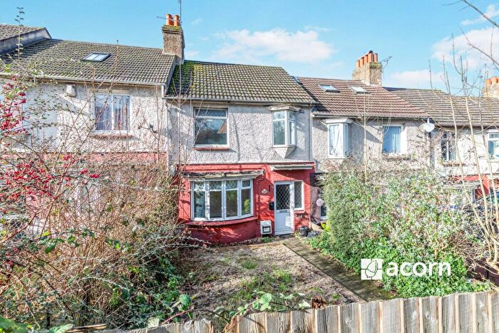 3 Bedroom Terraced House To Rent In Maidstone Road Chatham, ME4