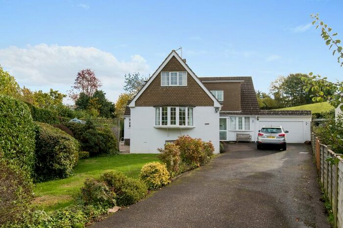 4 Bedroom Detached House For Sale In Belle Vue Close, Kenn, Exeter, EX6