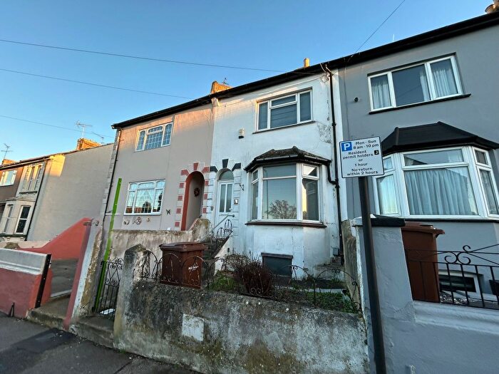 3 Bedroom Terraced House For Sale In , Gillingham Road, Gillingham, Kent, ME7