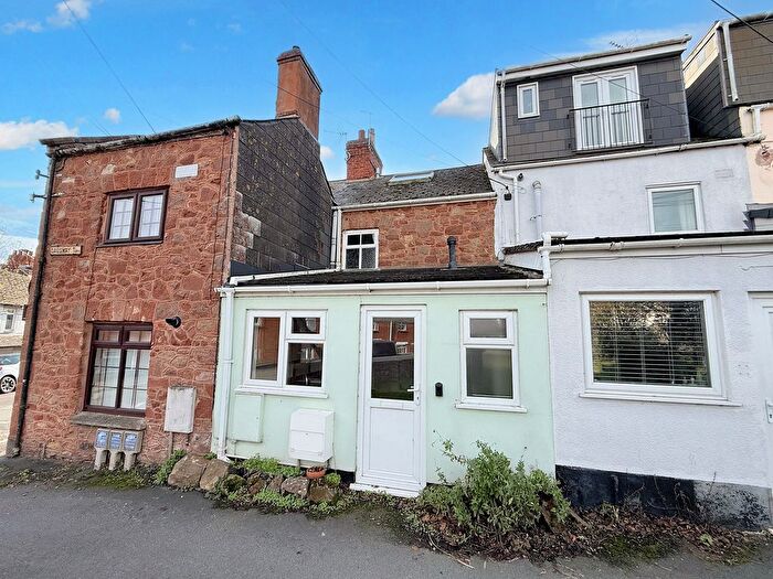 2 Bedroom Terraced House To Rent In Causeway Terrace, Watchet, TA23