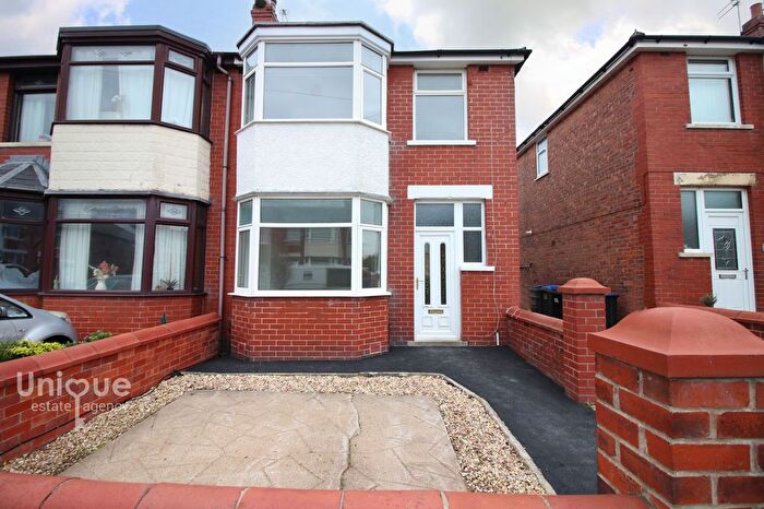 3 Bedroom Semi-detached House For Sale In St. Leonards Road, Blackpool, FY3