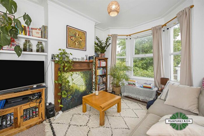 3 Bedroom Flat To Rent In Howard Road, Walthamstow, E17