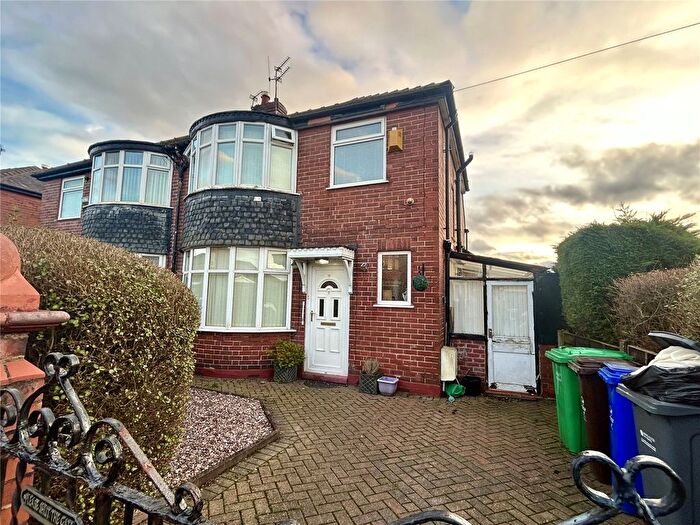 2 Bedroom Semi-Detached House For Sale In Barlea Avenue, Manchester, Greater Manchester, M40