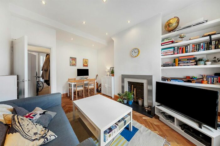 1 Bedroom Flat To Rent In Kellett Road, SW2