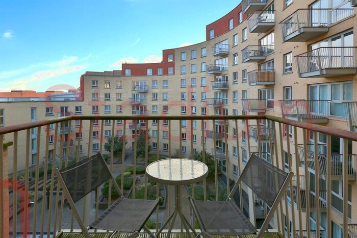 2 Bedroom Flat To Rent In Vizi, - Energy Rating B, N7