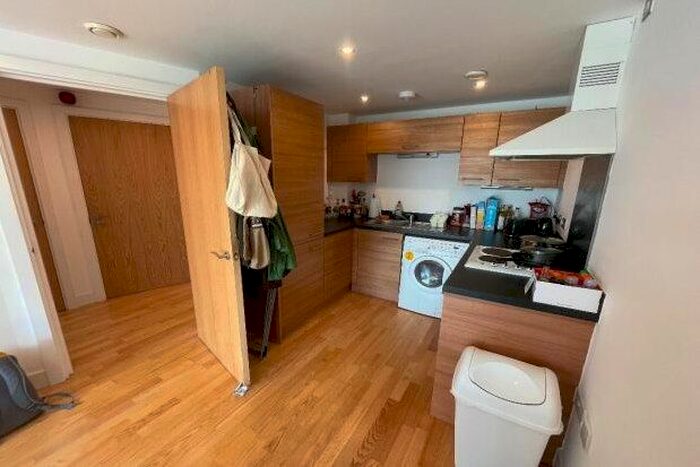 1 Bedroom Flat To Rent In Chadwick Street, Leeds, LS10