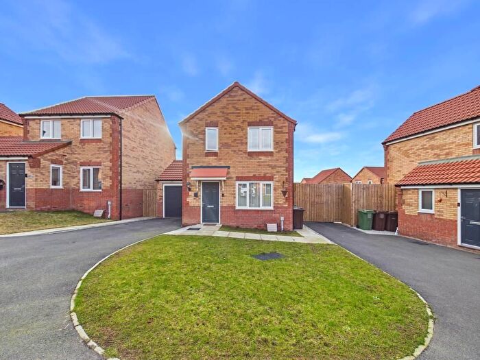 3 Bedroom Detached House For Sale In Oak Tree Crescent, Knottingley, WF11