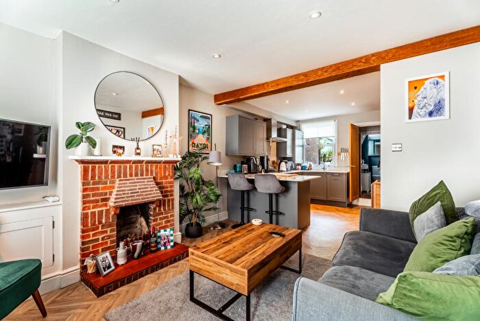 2 Bedroom Terraced House For Sale In Sopwell Lane, St. Albans, Hertfordshire, AL1