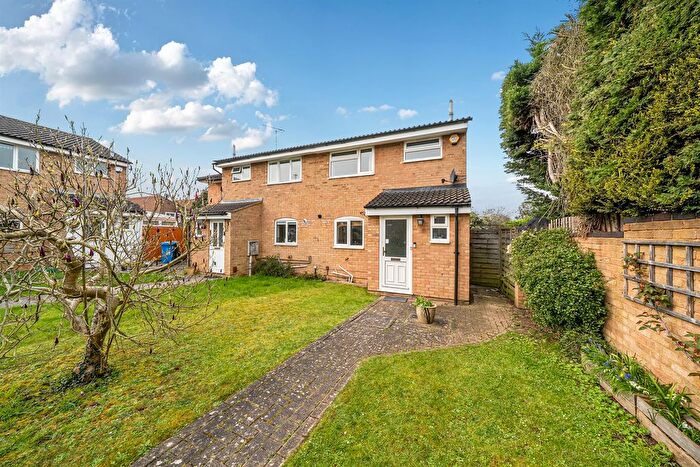 3 Bedroom Semi Detached House For Sale In Lillibrooke Crescent, Maidenhead, SL6