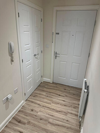 2 Bedroom Flat To Rent In Coventry, CV4