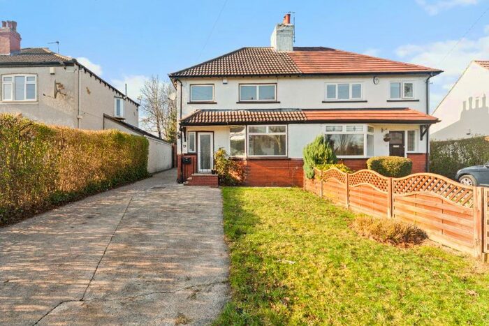 3 Bedroom Semi-Detached House To Rent In Broomfield, Leeds, LS16