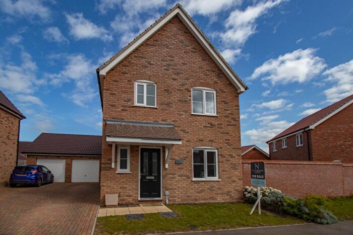 3 Bedroom Detached House For Sale In Yarrow Drive, Hunstanton, Norfolk, PE36