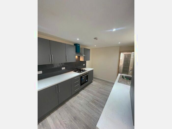 5 Bedroom Terraced House To Rent In Comet Street, Splott, Splott, CF24