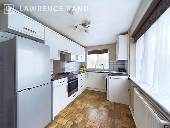 2 Bedroom Flat To Rent In Bower Close, Northolt, UB5