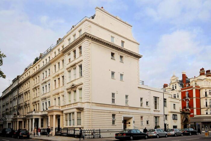 2 Bedroom Flat To Rent In Cornwall Gardens, South Kensington, London, SW7