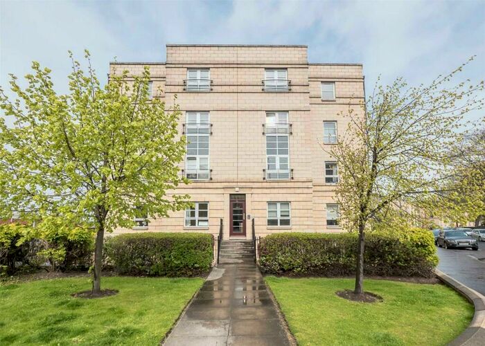 2 Bedroom Flat To Rent In Hopetoun Crescent, Edinburgh, EH7