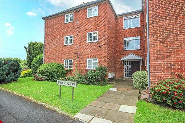 2 Bedroom Flat To Rent In Raymer Close, St. Albans, AL1
