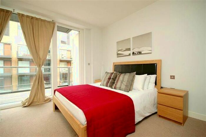 2 Bedroom Flat To Rent In Hirst Court, Grosvenor Waterside, Gatliff Road, London, SW1W