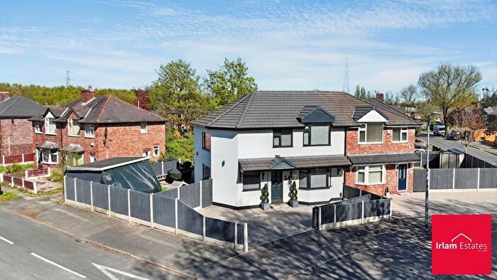 4 Bedroom Semi-Detached House For Sale In Princes Avenue, Irlam, M44