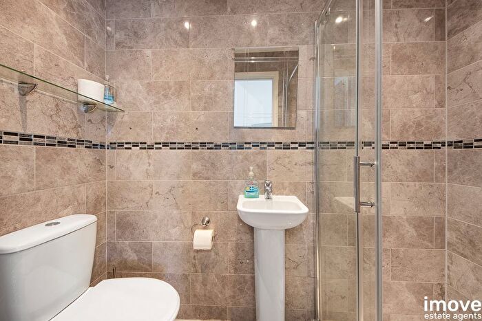 3 Bedroom End Of Terrace House For Sale In Hillesdon Road, Torquay, TQ1