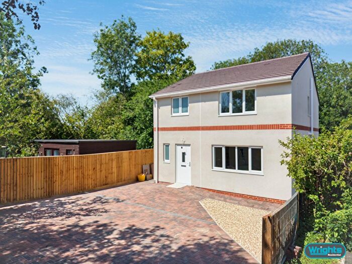 3 Bedroom Detached House For Sale In Murray Walk, Melksham, SN12