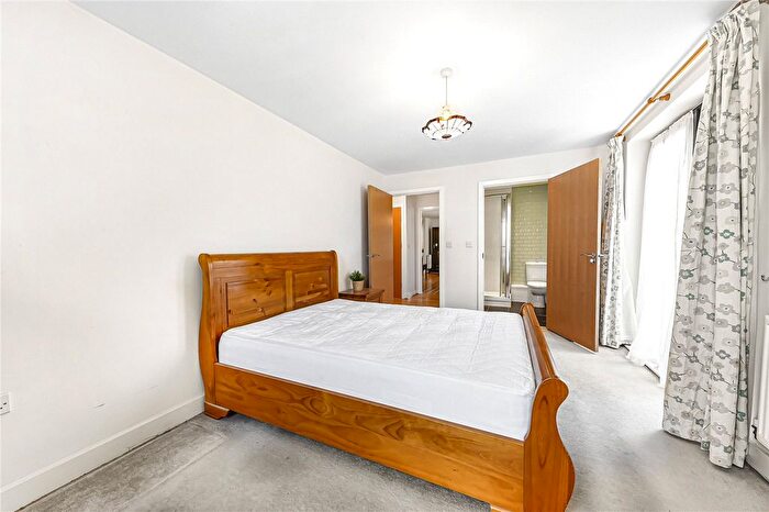 3 Bedroom Flat To Rent In Theodor Court, Nobel Close, NW9